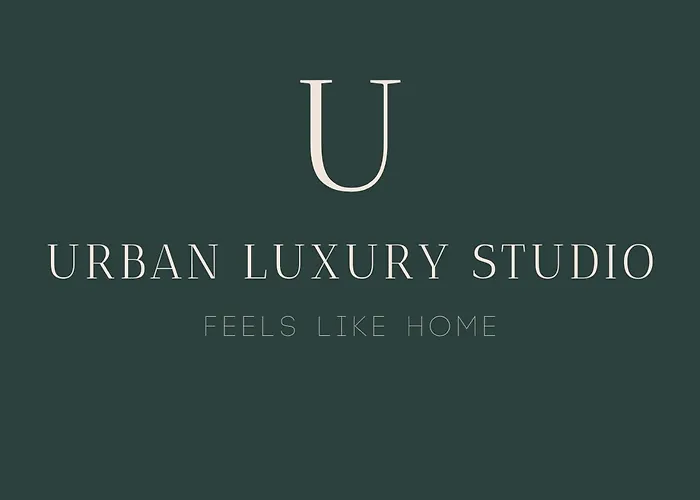 Urban Luxury - Free Parking Апартаменти *